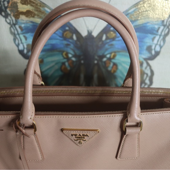THE ORIGINAL Blush Nude Prada Galleria Saffiano Handbag - Picture 2 of 13